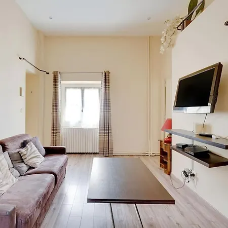 Charming Close To Grand Rex *